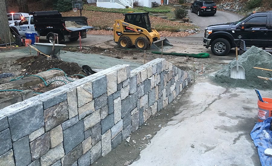 Hardscaping Retaining Wall